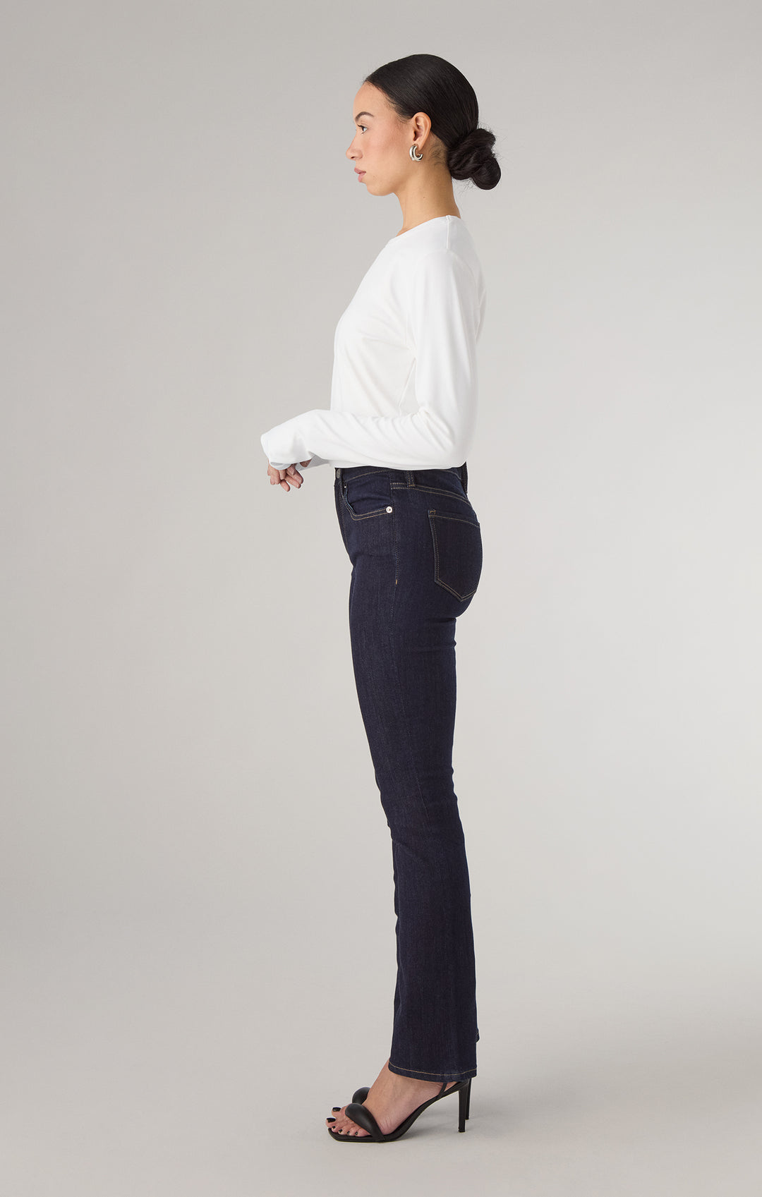 Mid Waist Bootcut - Rinsed